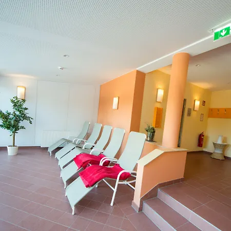 Jufa Hotel 3*