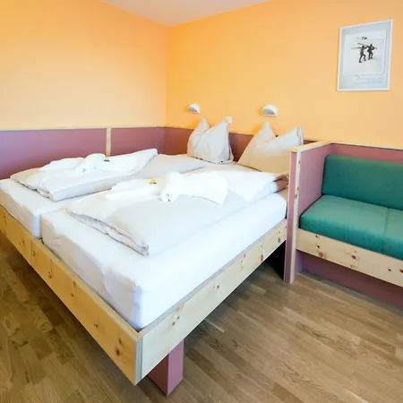 Hotel Jufa 3*