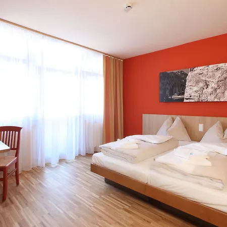 Jufa Hotel 3*