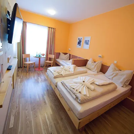 Hotel Jufa 3*