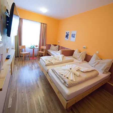 Hotel Jufa 3*